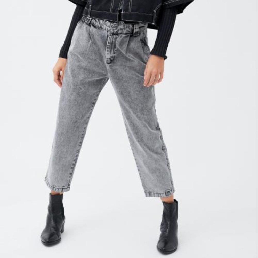 urban outfitters BDG washed faded black high waisted sofie slouchy denim jeans - Picture 2 of 8